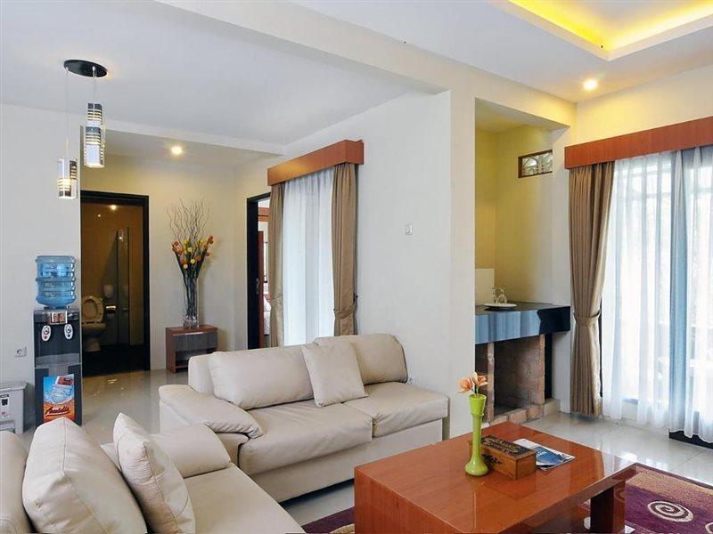 Dago Heuvel Resort Cimenyan Exterior photo